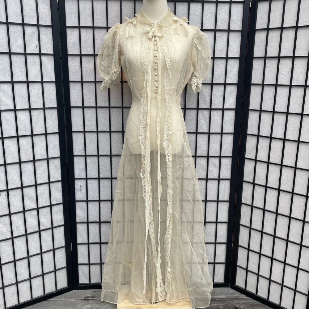 Ethereal Vintage 1940s Ivory Puff Sleeve Sheer Buttons Maxi Wedding Gown XXS - Picture 1 of 16